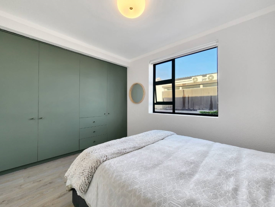 To Let 2 Bedroom Property for Rent in Sea Point Western Cape